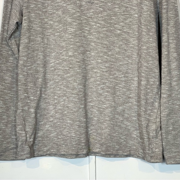 Treasure & Bond Double Knit Henley in Heather Grey - Picture 3 of 9